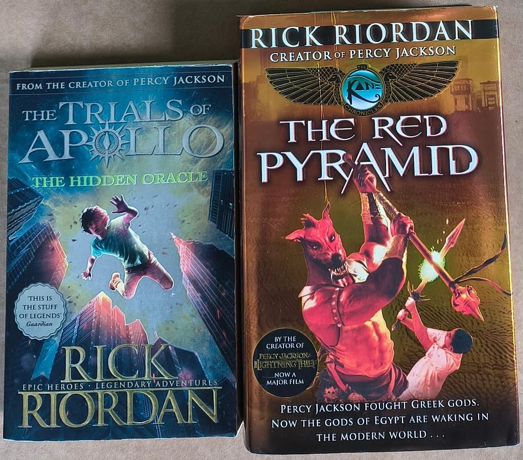 The hidden oracle, The red Pyramid, van Rick Riordan, Boeken, Ophalen, Rick Riordan