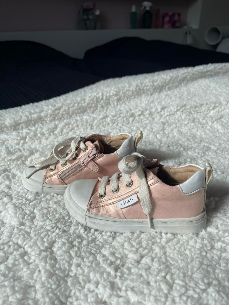 Roze metallic kinderschoenen - Maat 24 merk shoesme, Kinderen en Baby's, Kinderkleding | Schoenen en Sokken, Ophalen of Verzenden