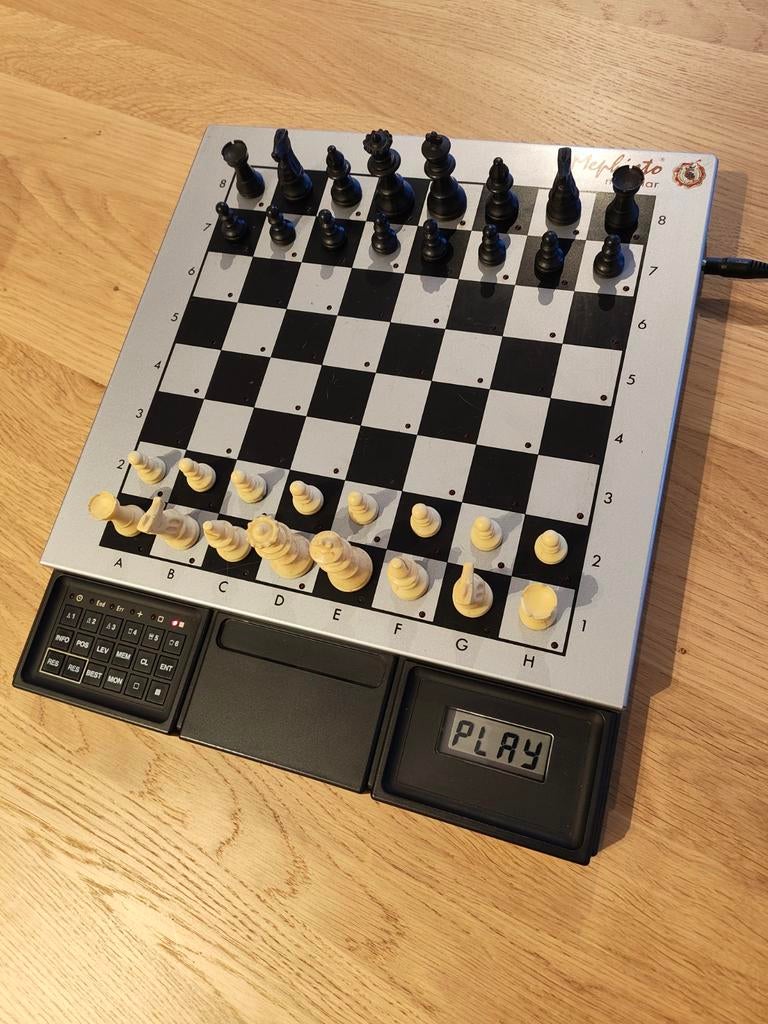 Mephisto Modular Schaakcomputer uit 1983, Ophalen, Gebruikt, Schaken