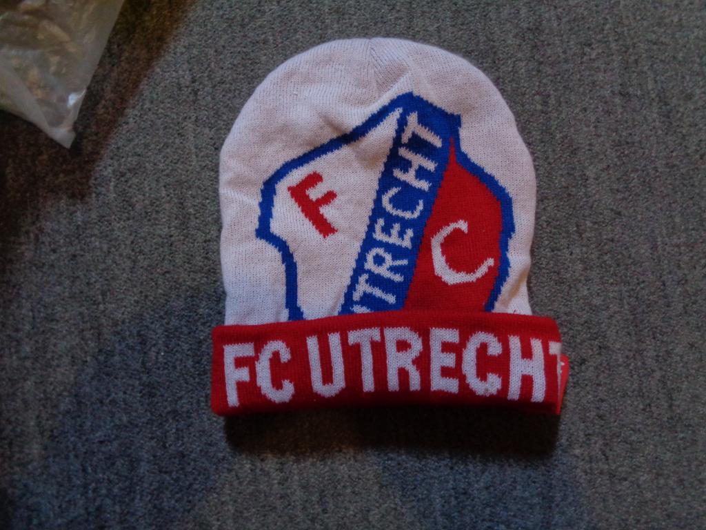 FC UTRECHT muts, Maat XS of kleiner, Verzenden, Shirt