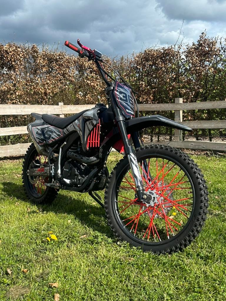 Pitbike 250cc 4t, Fietsen en Brommers, Ophalen, Zo goed als nieuw, Overige merken