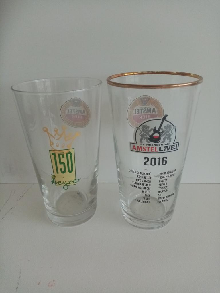 2 Amstel bierglazen met speciale achteropdruk, Ophalen of Verzenden, Zo goed als nieuw, Glas of Glazen, Amstel