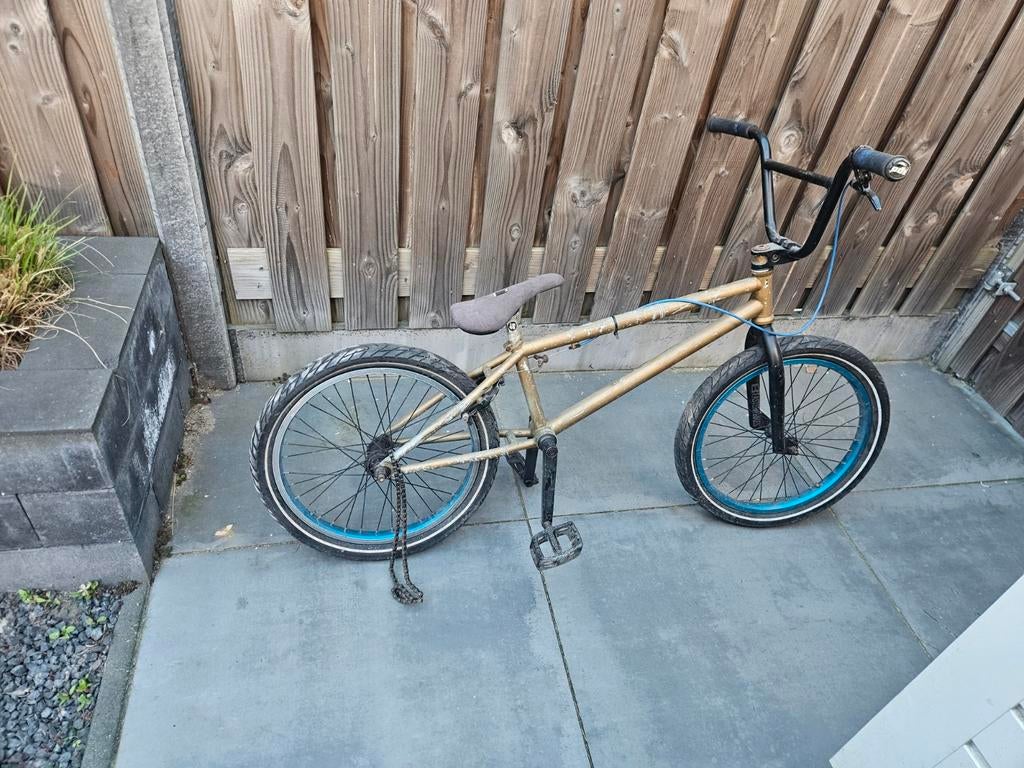 Gratis bmx LET OP opknap of voor onderdelen Eastern, Fietsen en Brommers, Fietsen | Crossfietsen en BMX, Ophalen, Gebruikt, Staal