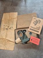 Volksgasmasker Vrouw met extra document !! ( zie foto's ), Ophalen of Verzenden, Landmacht, Duitsland, Kleding of Schoenen