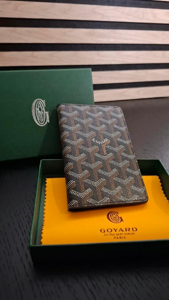 Goyard Paspoorthouder Groen Bruin - Zo goed als nieuw, Sieraden, Tassen en Uiterlijk, Portemonnees, Zo goed als nieuw, Verzenden