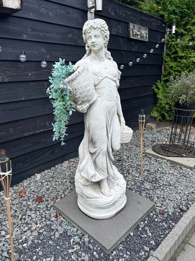 Tuinbeelden marmer beton, Tuin en Terras, Tuinbeelden, Ophalen of Verzenden, Gebruikt, Beton, Mensenbeeld