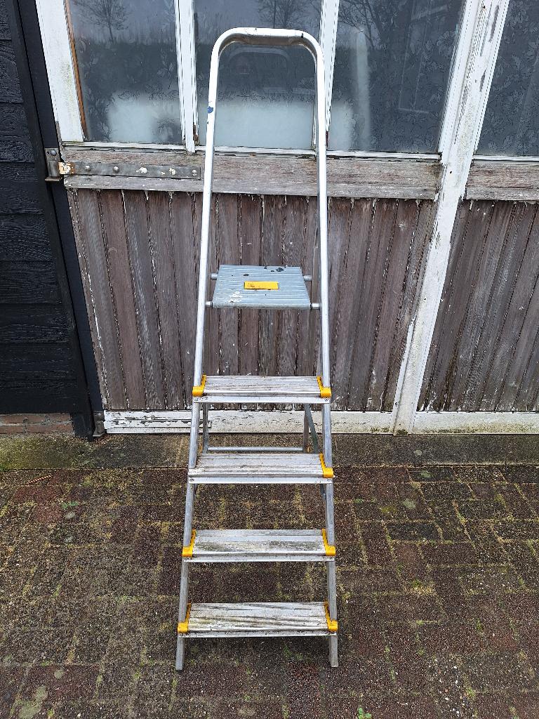 Trap Brabantia en trap Sencys, Doe-het-zelf en Verbouw, Ladders en Trappen, Ophalen, Gebruikt, Trap, Minder dan 2 meter