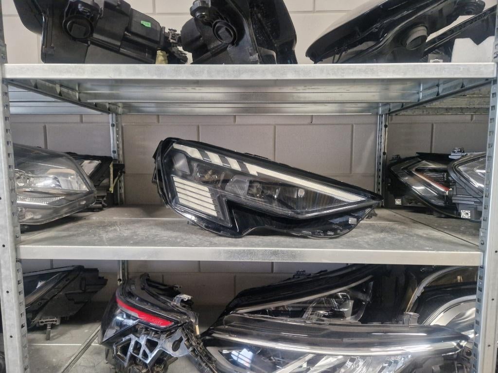 Audi A3 S3 RS3 8Y matrix beam LED koplamp 036F rechts, Ophalen of Verzenden, Gebruikt, Audi