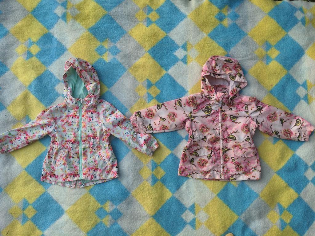 2 voorjaarsjasjes 98-104, Kinderen en Baby's, Kinderkleding | Maat 98, Ophalen of Verzenden, Zo goed als nieuw, Meisje, Jas