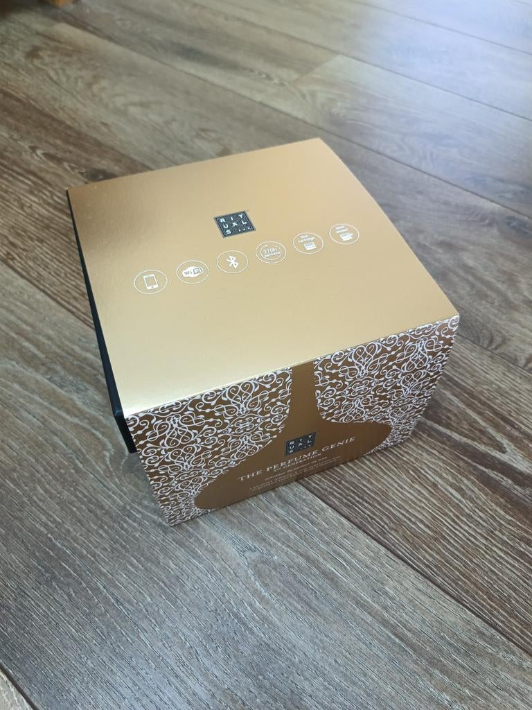 Rituals The Perfume Genie 2.0 + Navulling The Ritual of Jing, Nieuw, Kunststof, Ophalen of Verzenden, Goud