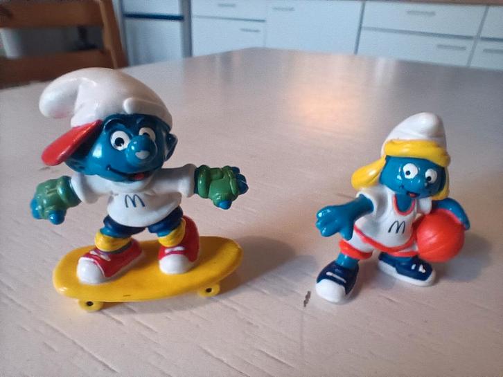 2 Mac Donalds smurfen., Verzamelen, Smurfen, Zo goed als nieuw, Poppetje, Figuurtje of Knuffel, Verschillende Smurfen, Ophalen of Verzenden