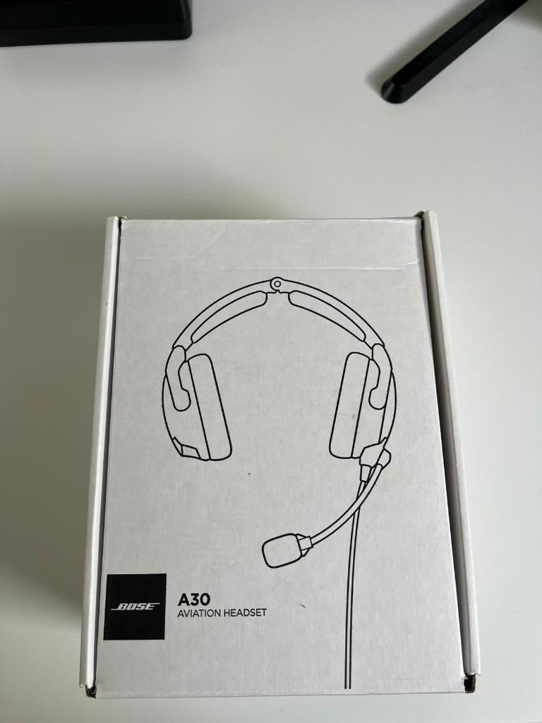 Bose A30 Aviation Headset, Ophalen of Verzenden, Zo goed als nieuw, Over oor (circumaural), Overige merken