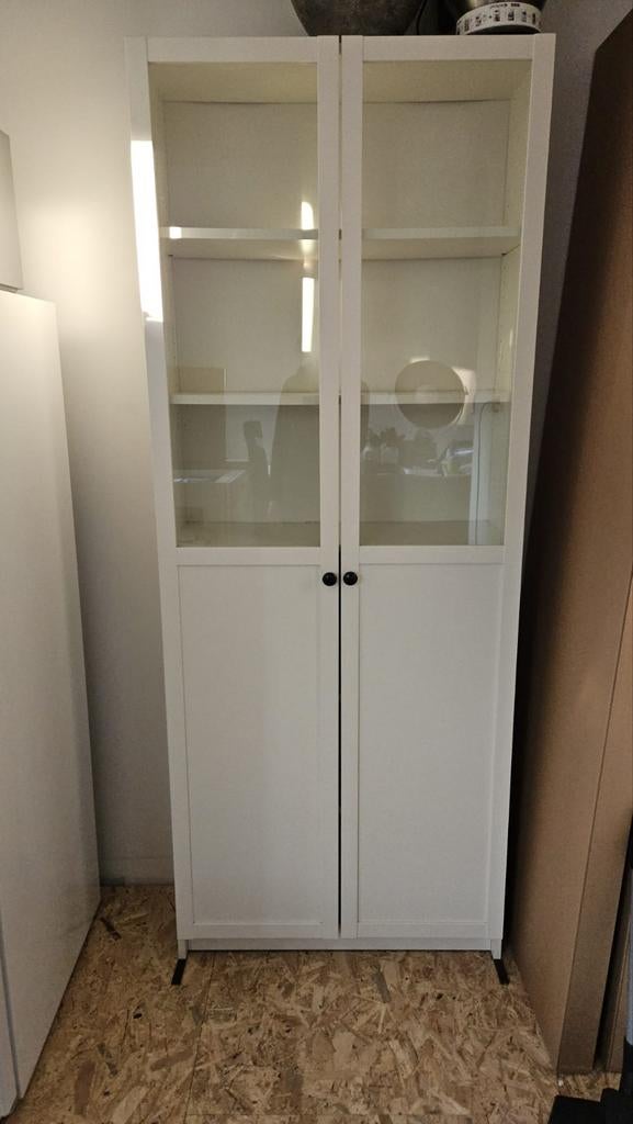 Ikea Billy kast met (half)glazen deuren, Huis en Inrichting, Modern, 25 tot 50 cm, Gebruikt, Met deur(en)