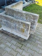 2 stuks hoek keerwand van beton, Tuin en Terras, Bielzen en Borders, Ophalen, Gebruikt, Minder dan 100 cm