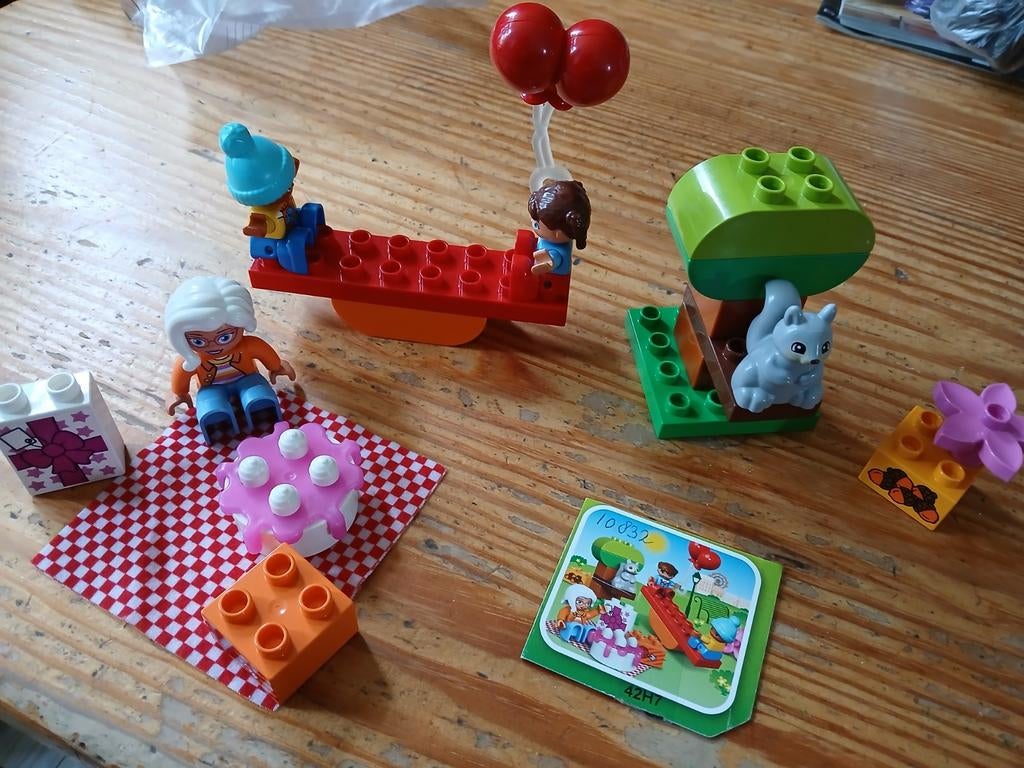 lego duplo verjaardags picknic, Kinderen en Baby's, Speelgoed | Duplo en Lego, Ophalen of Verzenden, Gebruikt, Duplo