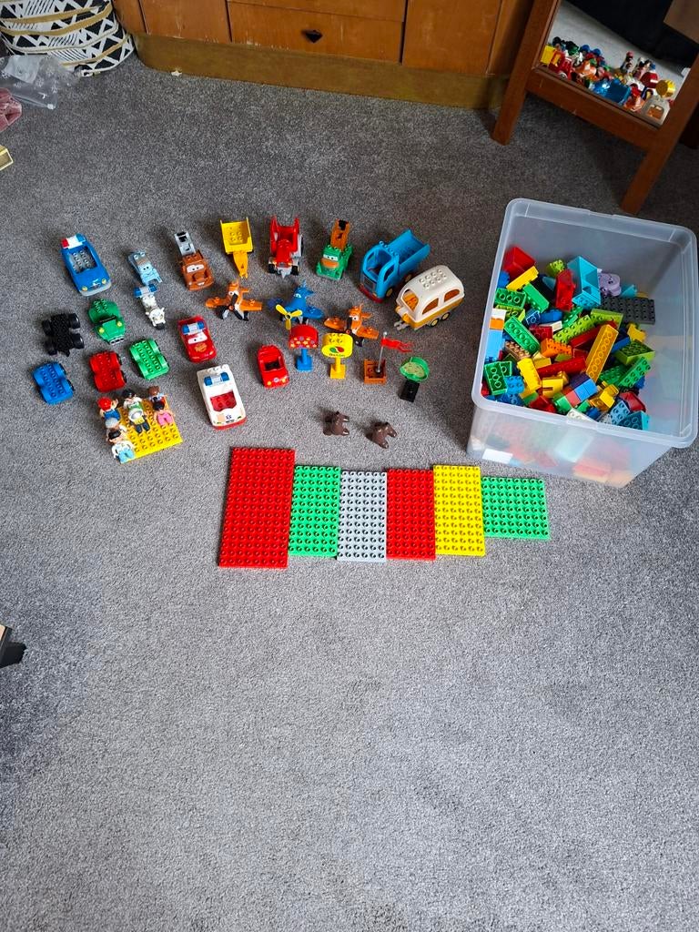 Grote partij Duplo met voertuigen en bouwstenen, Ophalen