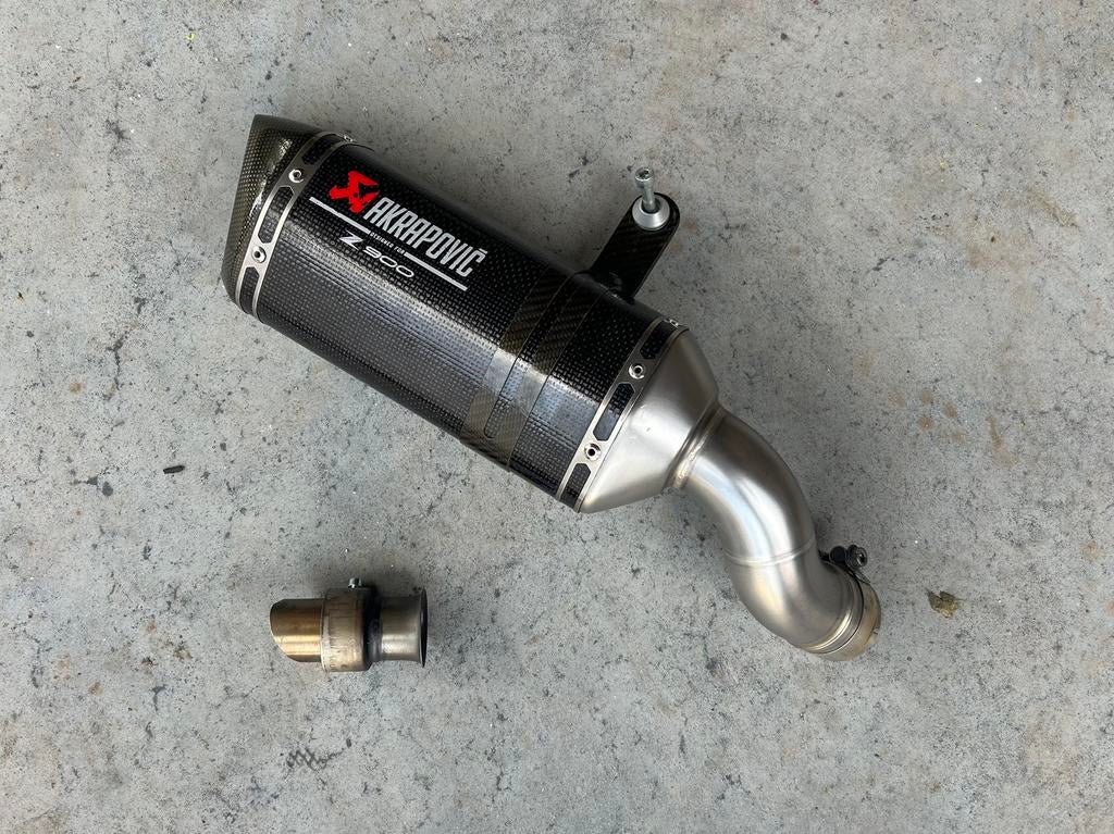 Kawasaki Z900 Akrapovic Carbon uitlaat, Ophalen of Verzenden, Gebruikt