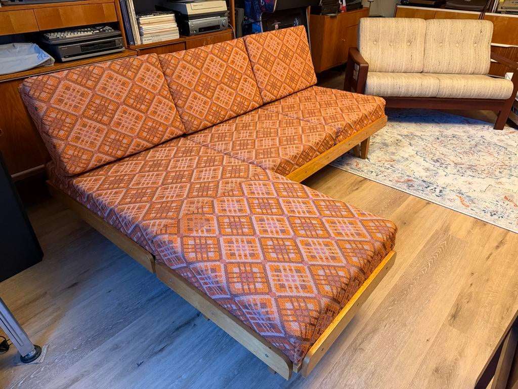Mid century jaren 60 bank van Tatra Nábytok, Antiek en Kunst, Ophalen