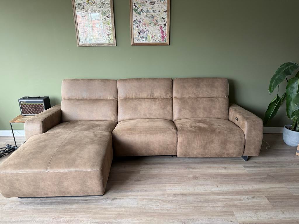 Bruine hoekbank met relaxfunctie, Ophalen, 250 tot 300 cm, Gebruikt, Hoekbank