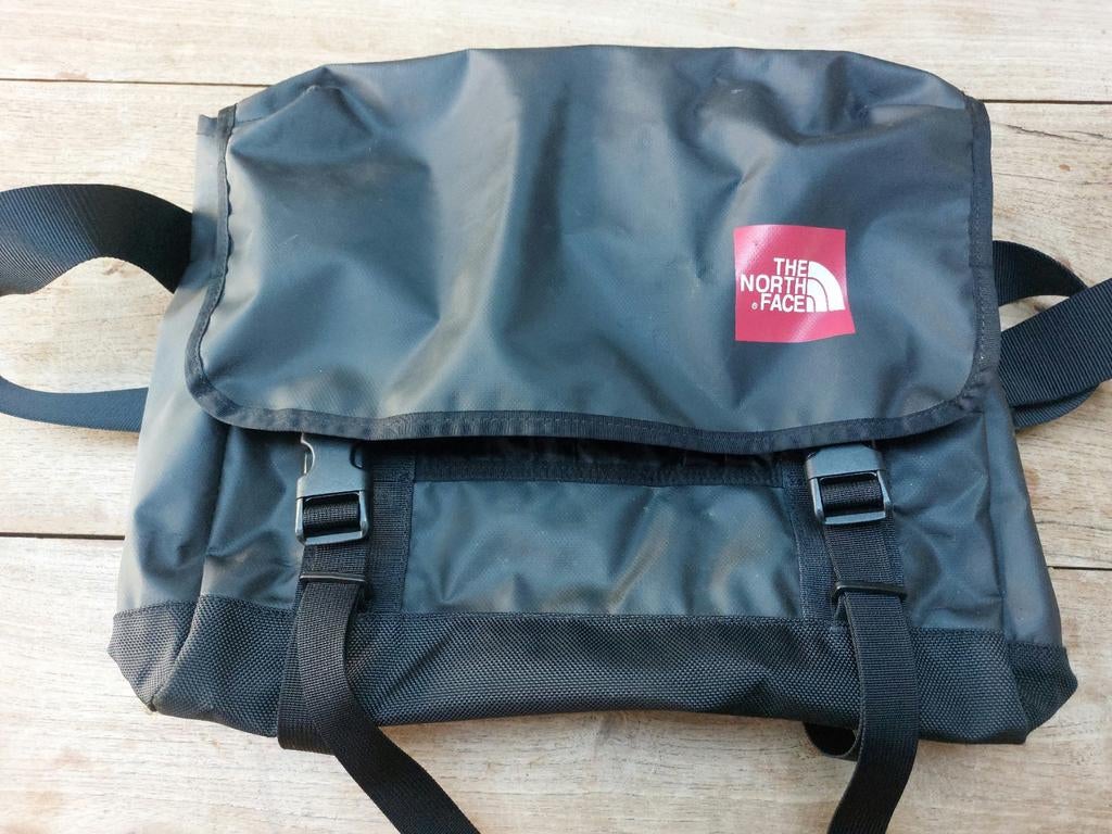 The North Face Base Camp Messenger Bag, ., Zwart, Ophalen of Verzenden, Zo goed als nieuw