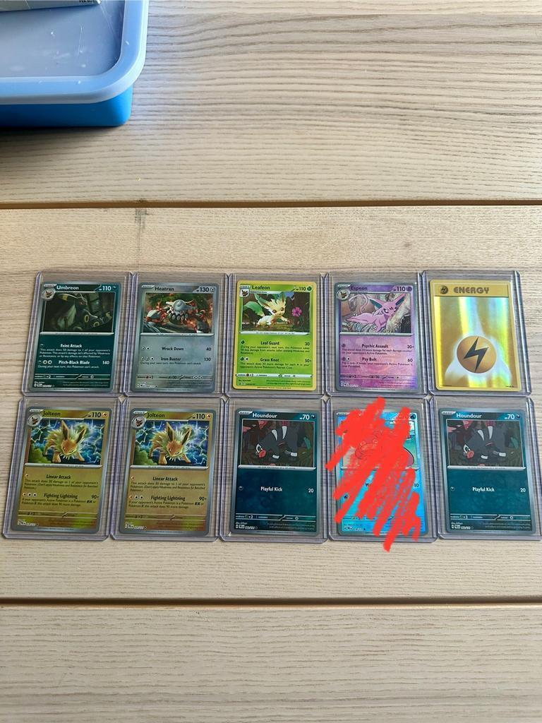 9x Pokémon Prismatic Evolutions | Master Ball + Poké Ball, Ophalen of Verzenden, Zo goed als nieuw, Meerdere kaarten, Foil