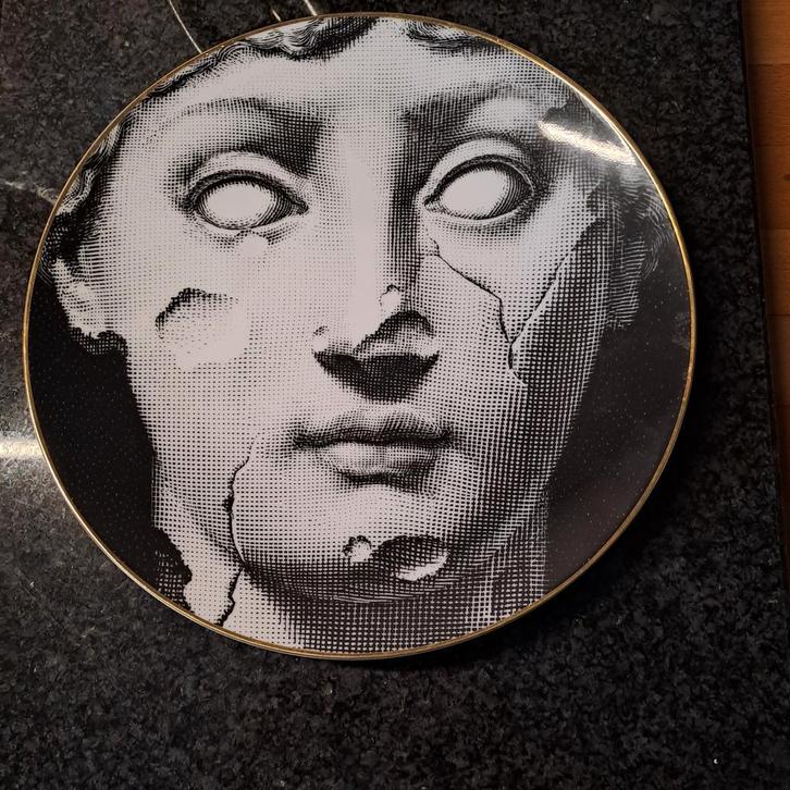 Rosenthal Fornasetti  Motief 21 bord, Antiek en Kunst, Antiek | Wandborden en Tegels, Ophalen of Verzenden