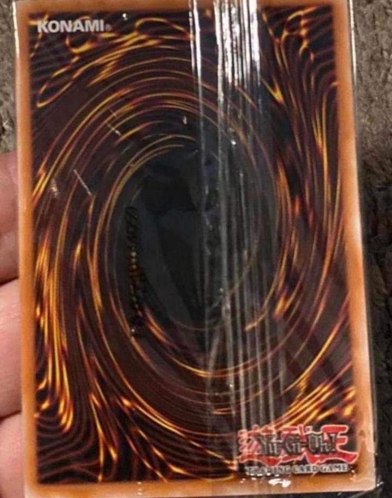 Yu-Gi-Oh! Jinzo Layered DLCS Limited Edition Sealed !, Ophalen of Verzenden, Zo goed als nieuw, Losse kaart, Foil