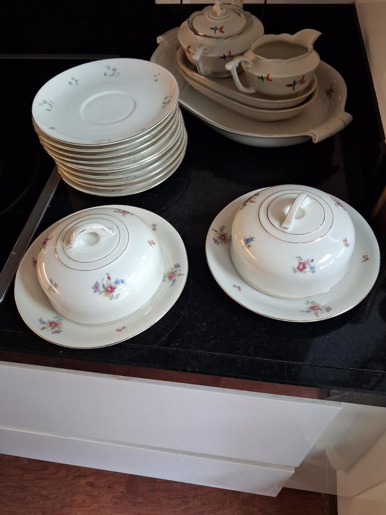 Oma's Servies, Ophalen