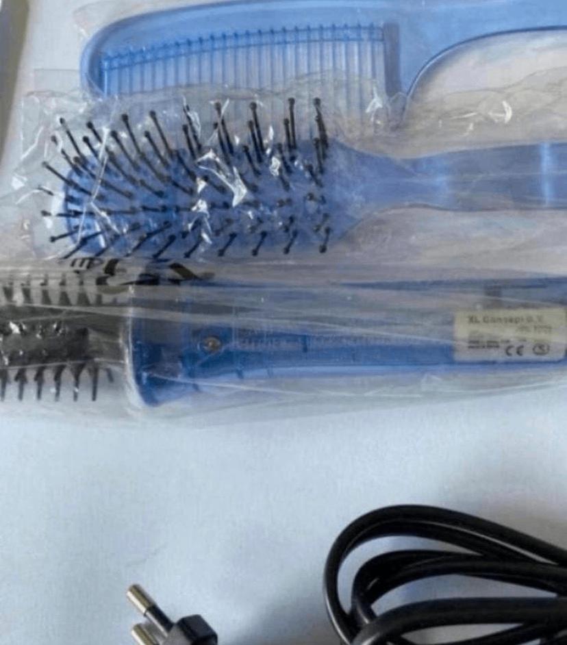 HAARBORSTEL ELEKTRISCH MET KAM + HANDBORSTEL, Verzenden, Nieuw, Kam of Borstel