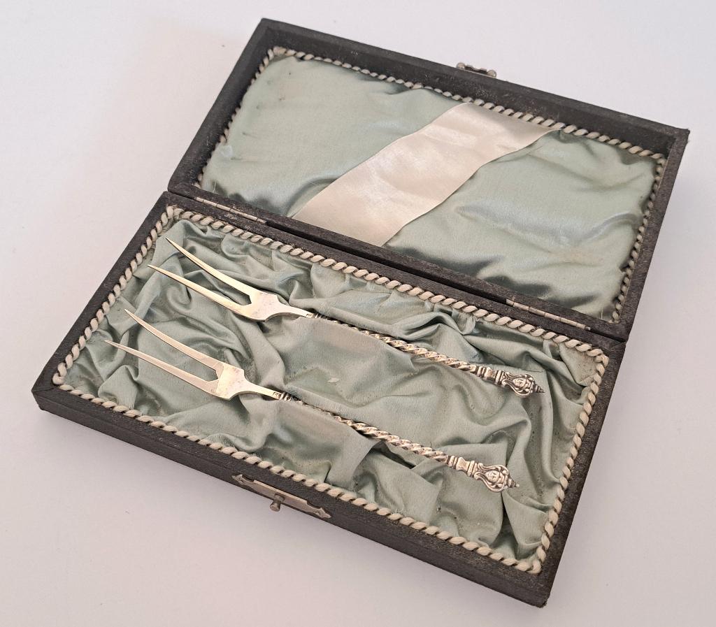 Stel zilveren zuurvorkjes in originele etui, Antiek en Kunst, Ophalen of Verzenden, Zilver
