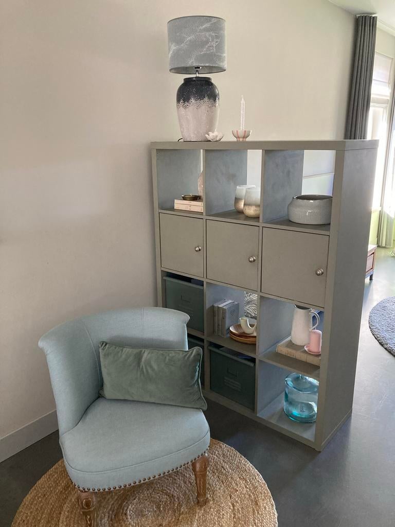 IKEA Kallax kast grijs-groen (Annie Sloan kalkverf), Ophalen, Overige materialen, Gebruikt, 100 tot 150 cm