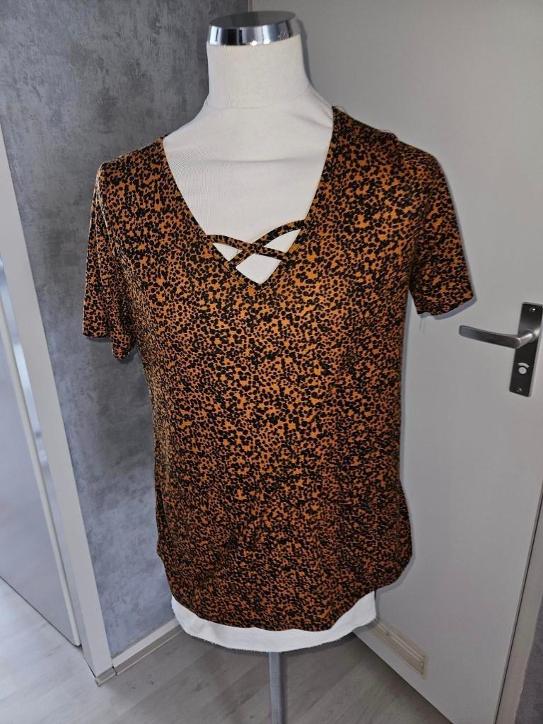 bruin shirt maat 44     (v24), Kleding | Dames, T-shirts, Bruin, Maat 42/44 (L), Ophalen of Verzenden, Zo goed als nieuw