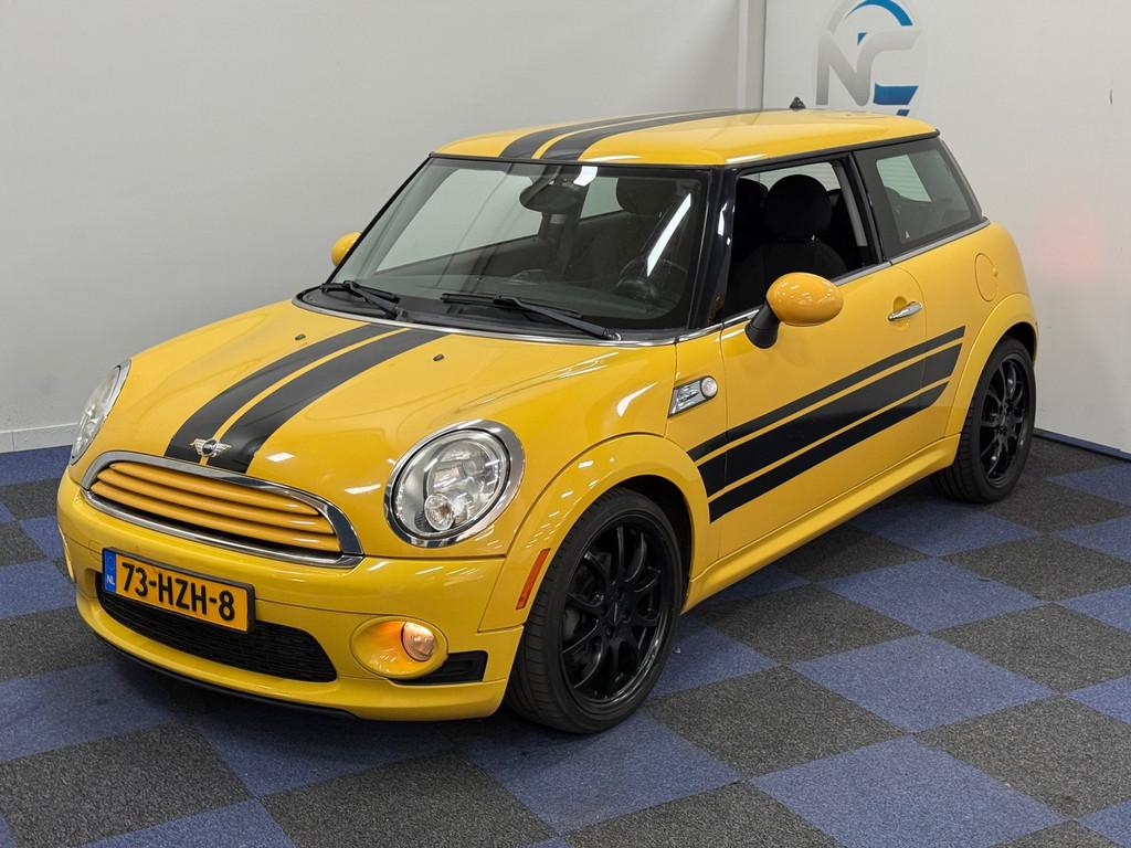 Mini Mini 1.6 Cooper Pepper / MOOIE UITVOERING / NIEUWE APK, Auto's, Mini, Voorwielaandrijving, Gebruikt, 750 kg, 4 stoelen