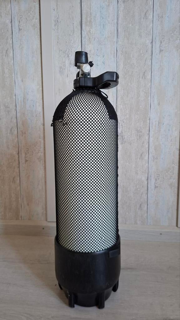 10 liter duikfles - gekeurd tot mrt 2028, compleet, Ophalen, Zo goed als nieuw, Duikfles