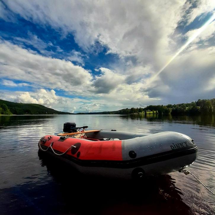 Complete set Rubberboot 15pk evinrude en alu stallingstraile, Watersport en Boten, Rubberboten, Overige merken, Overige materialen