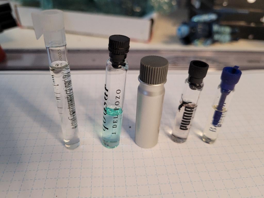 Parfum test flesjes (oud), Ophalen of Verzenden
