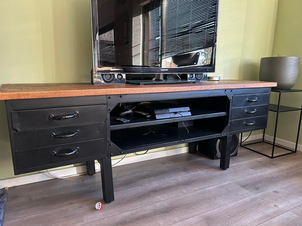 Industriele TV meubel te koop, Huis en Inrichting, Kasten | Televisiemeubels, Ophalen, Zo goed als nieuw, 25 tot 50 cm, Minder dan 100 cm