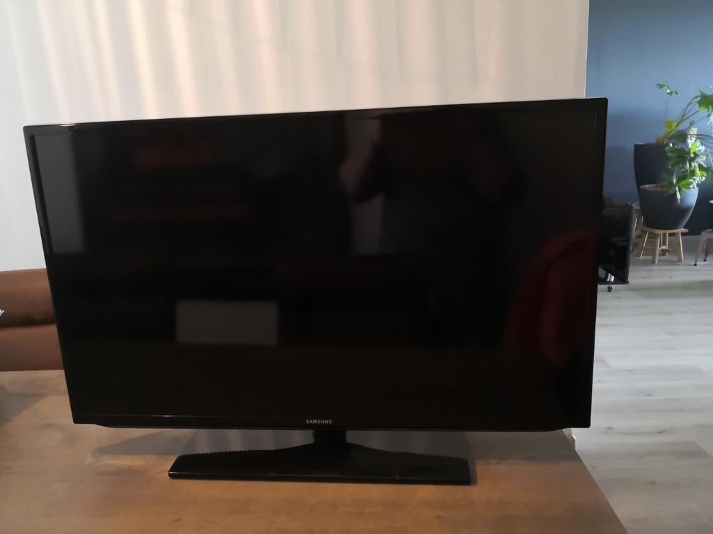 Samsung UE40EH5300W LED TV met originele afstandbediening, Ophalen, Gebruikt, 50 Hz, Samsung