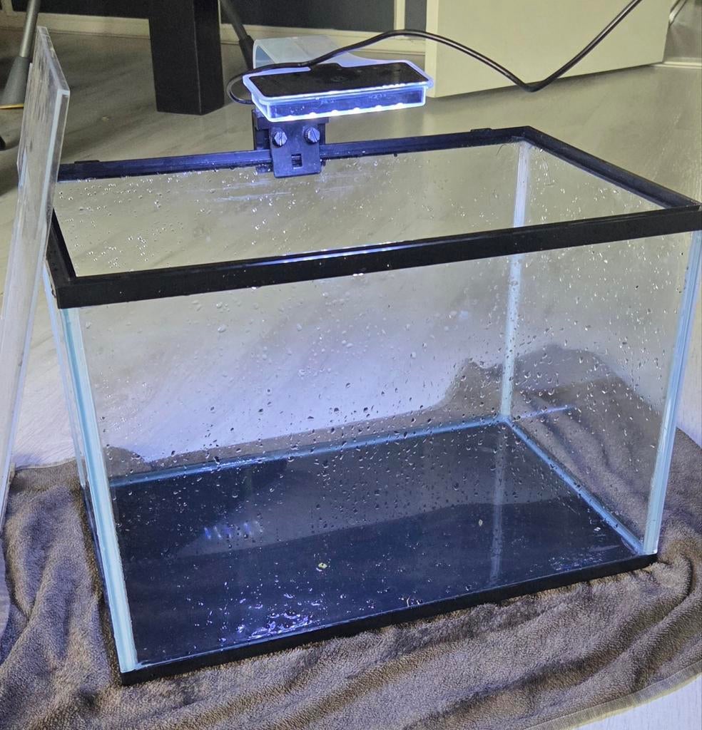 Led aquarium, Ophalen of Verzenden, Zo goed als nieuw, Leeg aquarium