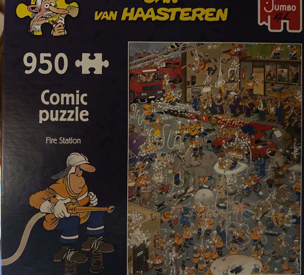 950 st Van Haasteren Fire Station, Hobby en Vrije tijd, Denksport en Puzzels, Ophalen, 500 t/m 1500 stukjes, Zo goed als nieuw