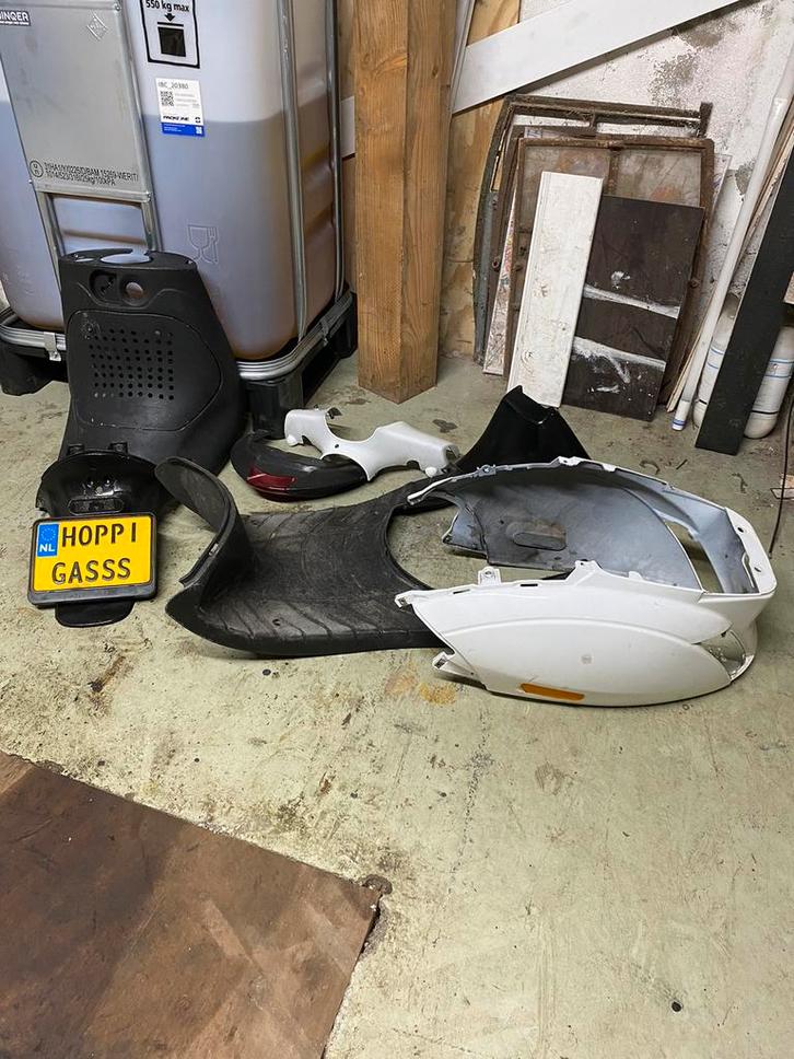 Piaggio zip kappen, Fietsen en Brommers, Brommeronderdelen | Scooters, Zo goed als nieuw, Piaggio, Kap, Ophalen of Verzenden