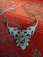Handgemaakte macrame choker ketting met edelsteen, Blauw, Nieuw, Ophalen of Verzenden, Steen of Mineraal