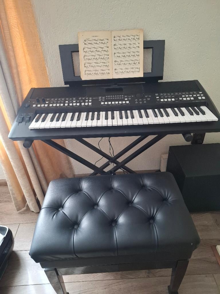 YAMAHA KEYBOARD PSR-SX600, Muziek en Instrumenten, Keyboards, Ophalen, Zo goed als nieuw, 61 toetsen, Yamaha