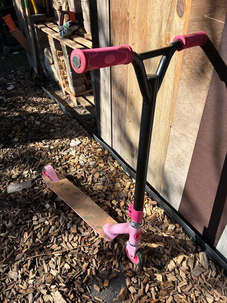 Amigo Girlpower stuntstep, Fietsen en Brommers, Steps, Gebruikt, Gewone step, Ophalen