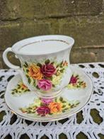 porseleinen kop en schotel, Ophalen of Verzenden, Zo goed als nieuw, Overige stijlen, Kop(pen) en/of Schotel(s)