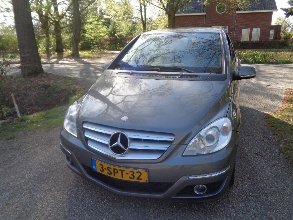Mercedes B 180CDI 2010 Automaat schade scherm, Auto diversen, Automaat, Overige carrosserieën, Mercedes-Benz, Diesel