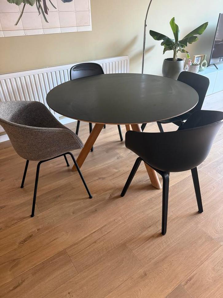 Design mix van HAY stoelen + HAY Copenhague tafel 120 cm, Huis en Inrichting, Tafels | Eettafels, Zo goed als nieuw, 100 tot 150 cm