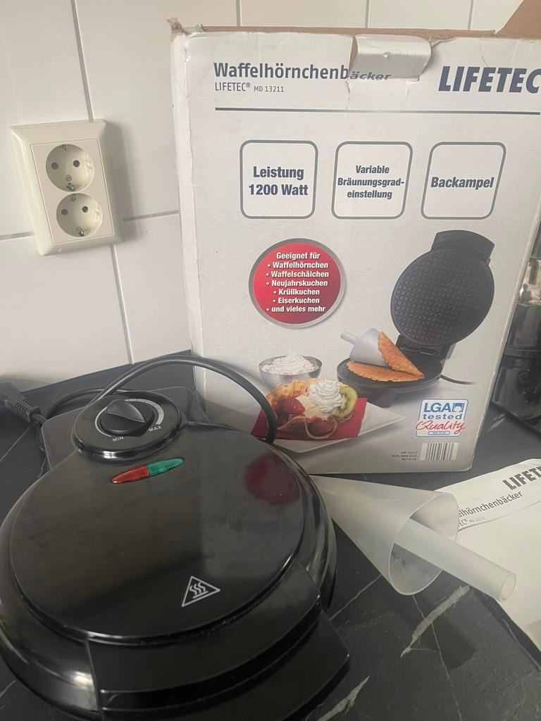 LIFETEC wafelhoorntjesbakker, Ophalen of Verzenden, Zo goed als nieuw