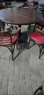 Stamtafel rond met 6 café stoelen., Ophalen