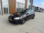 Volkswagen Golf 1.4 TSI GT Sport /Xenon / 18'' LM / PDC Acht, Auto's, Voorwielaandrijving, Stof, Gebruikt, Zwart